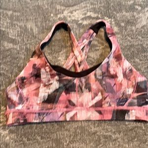 Lululemon stash bra size 8